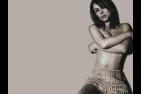 79-girl_elizabeth_hurley.jpg