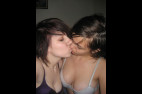 emo-lesbians_03