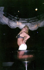 britney-spears-bra-private-01.jpg