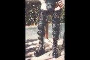 legbracecuir1.jpg