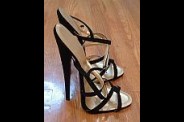 shoeshigh025.jpg