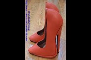 shoeshigh028.jpg
