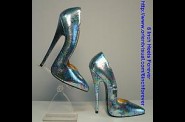 shoeshigh072.jpg