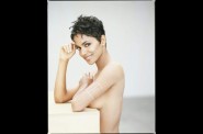 Halle-Berry--36-.jpg