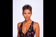 Halle-Berry--74-.jpg