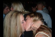 baiser-entre-fille-3