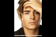 zac-efron---grd-ecran.jpg