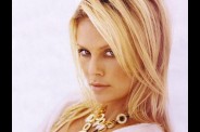 97-girl_charlize_theron.jpg