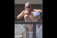 sienna_miller_nue_sexy_topless_21.jpg