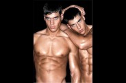 blue-20eyed-20twins.jpg