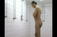 Mec sous la douche