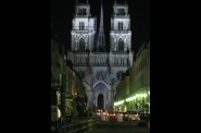 cathédrale-vue-rue-jeanne-d'arc-zoom.jpg