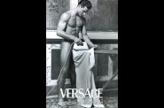 homme-repassage-versace