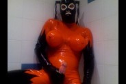 moi-soumise-rubber-doll