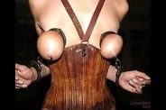 Aiguilles dans les seins1 (49)