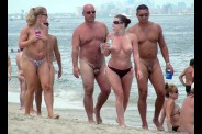 sexy beach tits