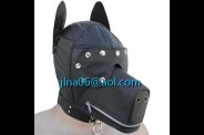 100188 Cagoule imitant masque de chien à 55,00€