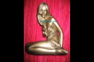 100275 ÉPUISÉ Statuette plastique imitation bronze