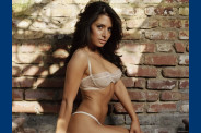 Sarah-Shahi-sexy--20-.jpg