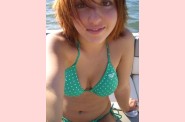 juin-2008--cutie_in_a_green_bikini-2.jpg