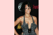 Rihanna-a-sexyreport--38-.jpg