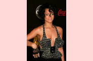 Rihanna-b-sexyreport--7-.jpg