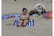 kelly brook topless candids