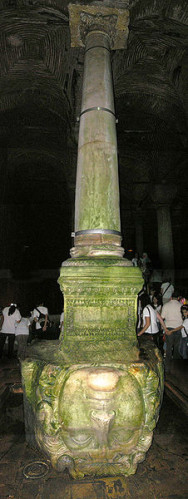 226px-Basilica_Cistern_Constantinople_2007_011.jpg