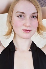 Marka_BlondePits_009.jpg