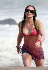 hilary-duff-wet-ocean-5-big.jpg
