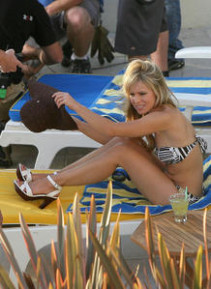 k-bell-heroes-bikini-2-big.jpg