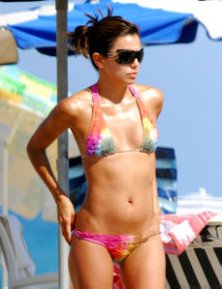 eva-longoria-birth-bikini-big.jpg