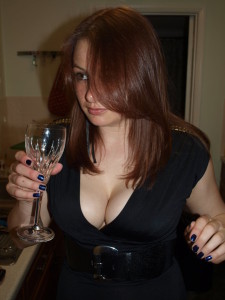 sexy_shelly_showing_some_epic_cleavage_by_projectmanager5-d.jpg