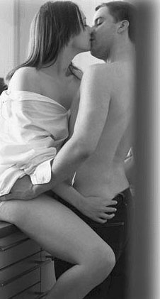 vs591_225659213_tour_couple01.jpg
