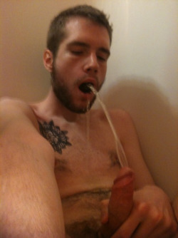 tumblr_ojn9bxPEYZ1sr8zsyo1_250.jpg