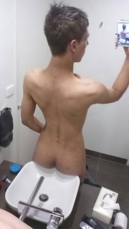 tumblr_ne3gq27Xml1sq2j1uo1_400.jpg