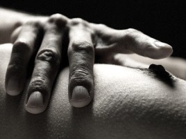 huile-de-massage-erotique_picnik.jpg