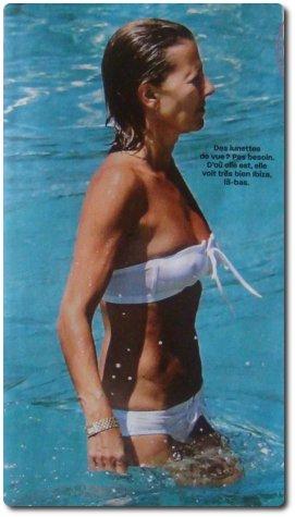 claire-chazal-plage-bikini-blanc-L-2.jpg