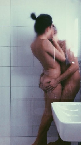 couple, sous la douche,sexe