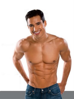 Mario-Lopez-torse-nu.jpg