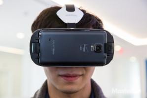 QE0291_Samsung-Gear-VR-6-640x426.jpg