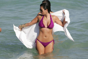 kim-kardashian-bikini-4-big.jpg