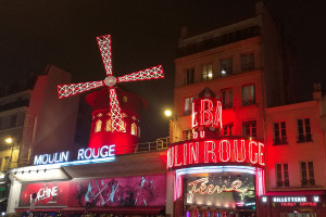 rencontre-libertine-paris-moulin-rouge-feerie-vue-exterieur.jpg