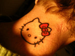 hello-kitty-skull-bow-tattoo.jpg