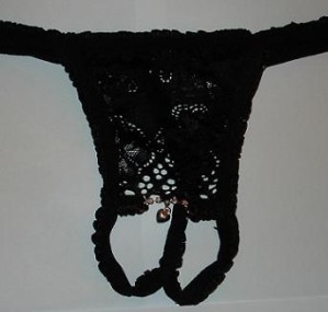 C---string-NR-coeur-strass.jpg
