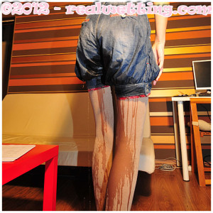 header_natalie-wets-her-overalls-and-grey-pantyhose-42-1-.jpg