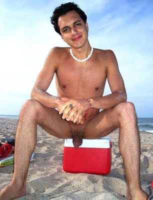 beach and guys03