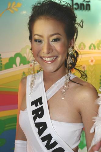 concours-de-miss-trans-2011-en-thailande-photo-11-la-repres.jpg
