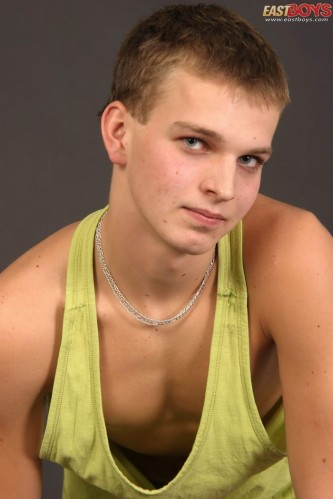 Teen boy Lukyn01