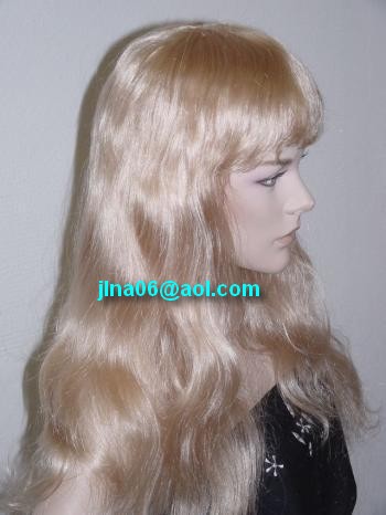 100007 Perruque blonde 50 cm à 25,00€